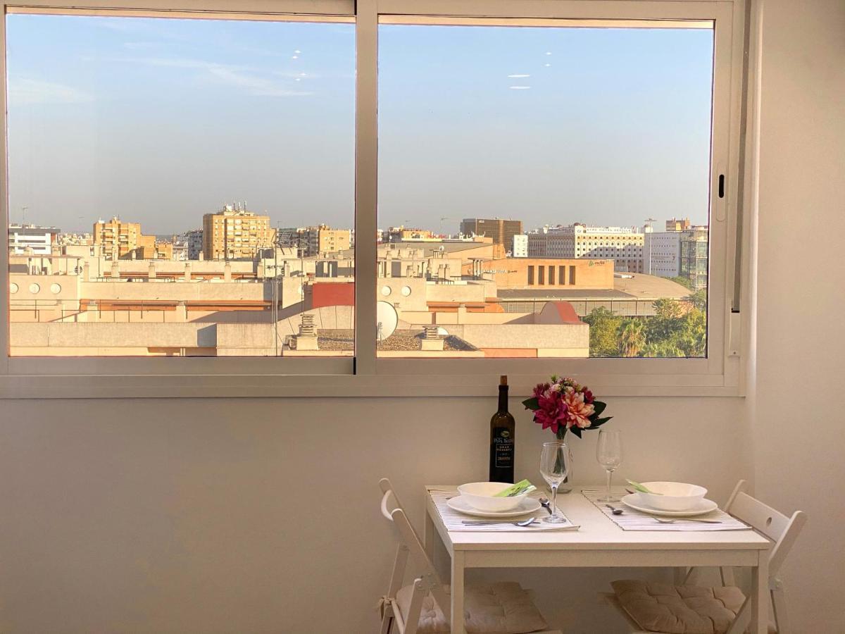 Residencial Santa Justa - Vacacional Sevilla Ngoại thất bức ảnh